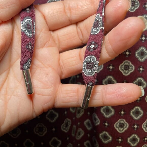 Michael by Michael Kors Burgundy Geometric Print V-Neck Long Sleeve Top sz 4X - Picture 3 of 10